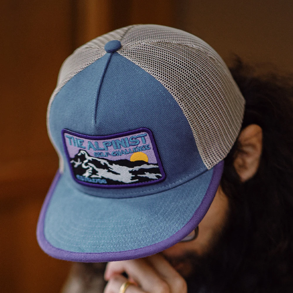 Maden Vintage Color-Block Baseball Cap Unisex Breathable Mesh Embroidered Flat Brim Cap Outdoor Adjustable Hip Hop Street Hat