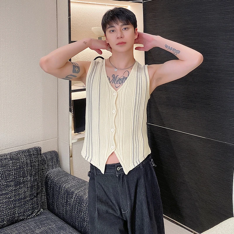 LUZHEN 2026 Summer Fashion Stripe Textured Sleeveless Knitted T-shirts Men's Handsome Korean High Quality Slim Tank Tops JY9407