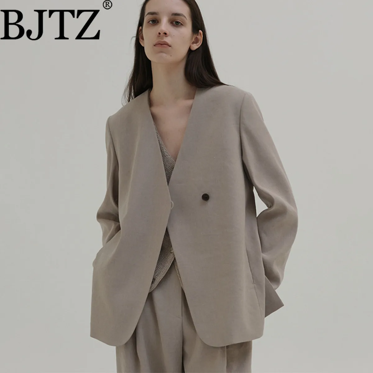 

BJTZ женский пиджак большого размера с v-образным вырезом из мягкой шерсти на одной пуговице осень-зима минималистичный свободный крой верхняя одежда с длинными рукавами куртка