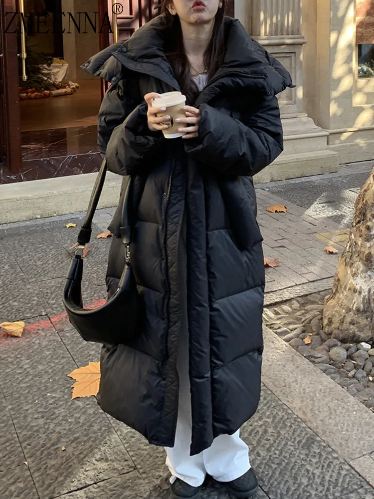 ZMEENNA المرأة سترة طويلة منتفخة الوقوف طوق مقنعين البريدي الكامل شتاء دافئ ماكسي ملابس خارجية فضفاضة تناسب الأسود ZM4478