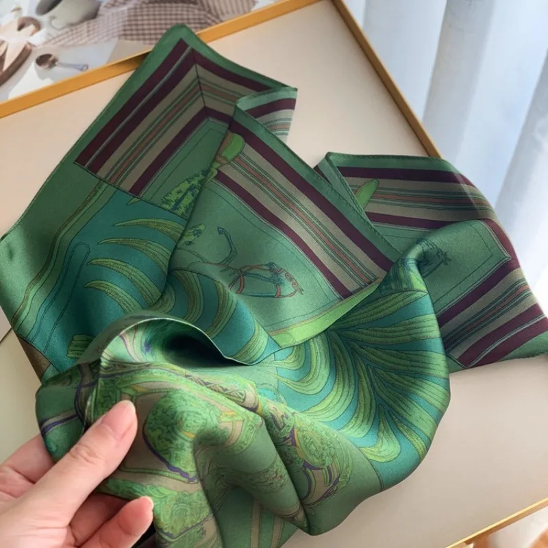 

Ретро-зеленый шелковый платок в индийском стиле для женщин, шелковый платок из тутового шелка для весны и осени, универсальный средний квадратный платок.