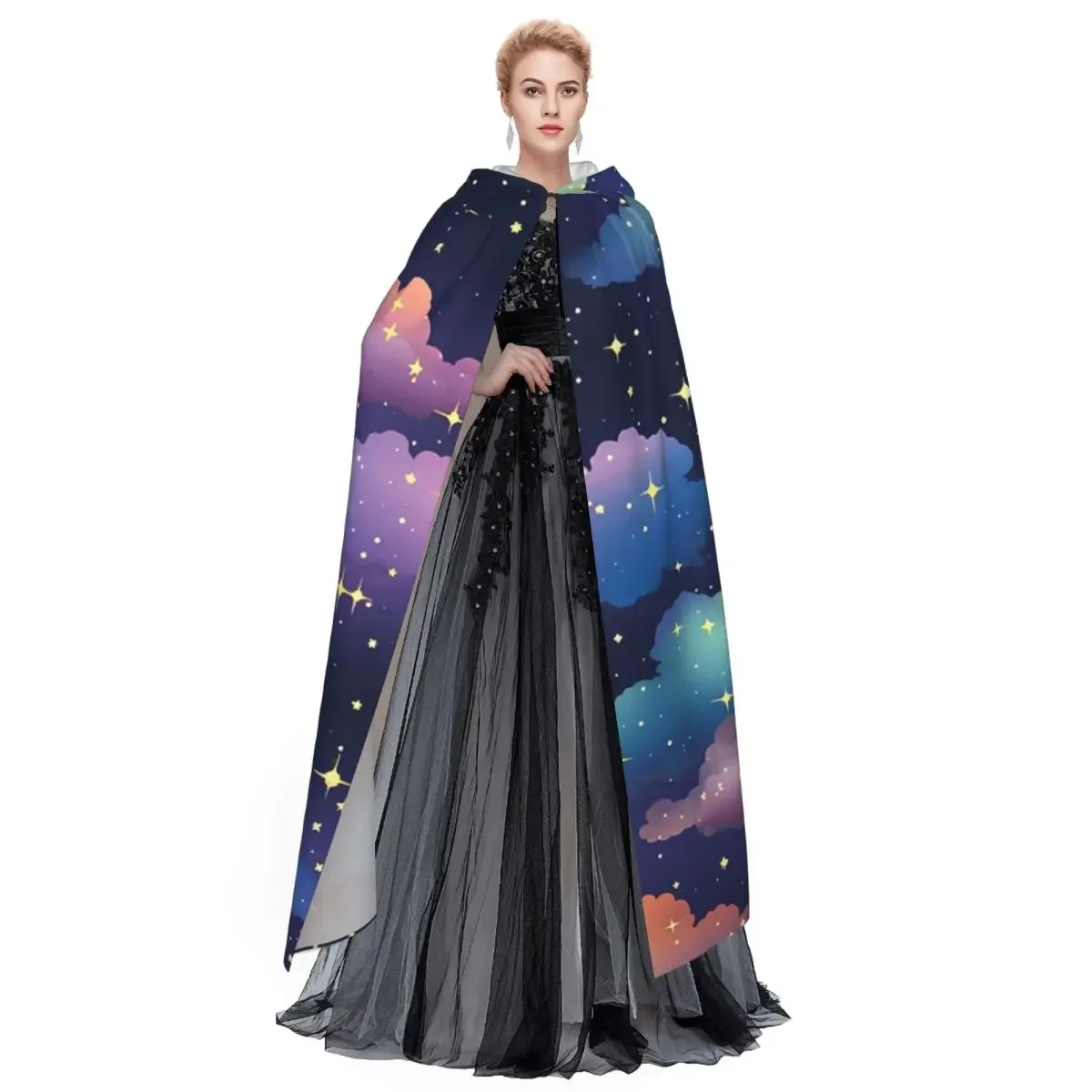 Cielo notturno colorato riempito con brillante strega lunga con cappuccio costume medievale mantello cosplay HalloweenVampiro adulto unisex