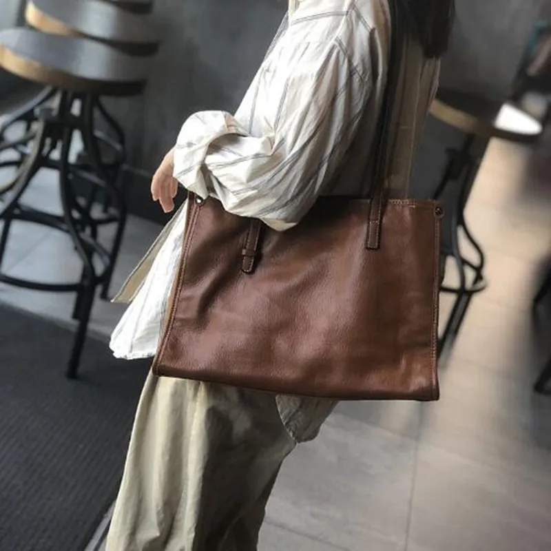 Leather Tote bag Female autumn luxury designer new fashion large capacity hand bill of lading shoulder baotou layer cowhide bag