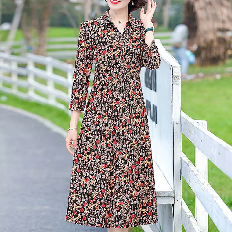 2023 New Spring and Summer Fashionable Noble Wide Wife Lapel Print Mid Sleeve Knee Over Fashion Fragmented Flower Dress