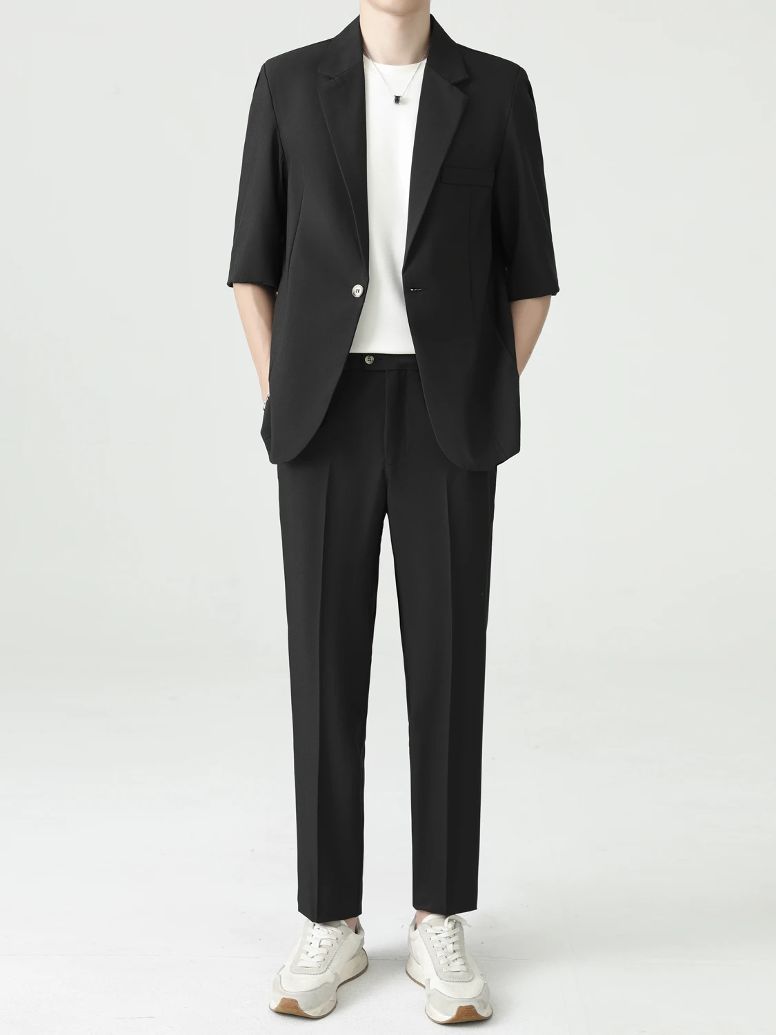 

Business Casual Black Suit Set for Men Lightweight Mature Style Seven-Quarter Sleeve Soft Polyester Fiber Standard Fit