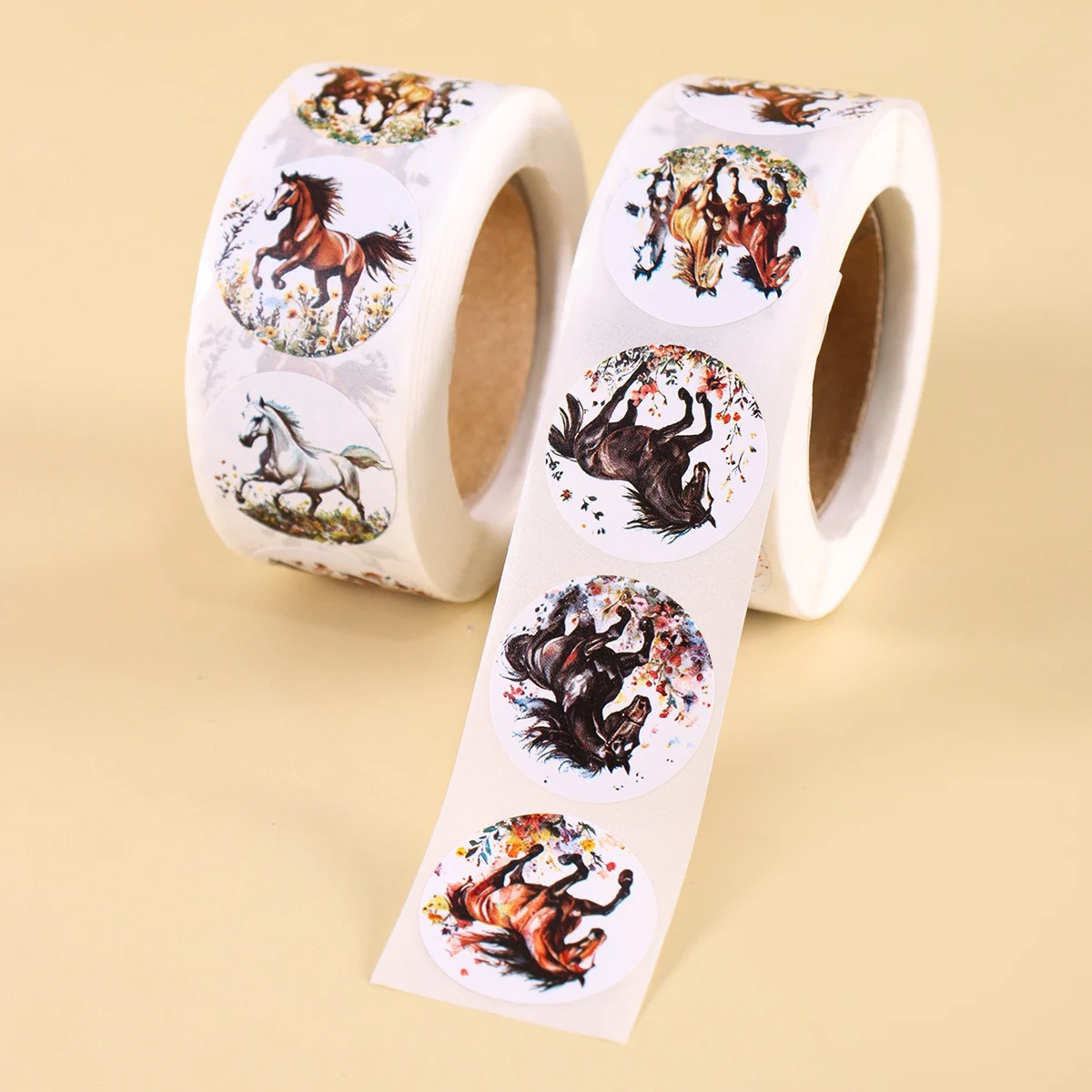500 Pcs/roll Horse Stickers Cartoon Galloping Horse Graffiti Round Sticker Waterproof Labels for Fridge Guitar Laptop Motorcycle