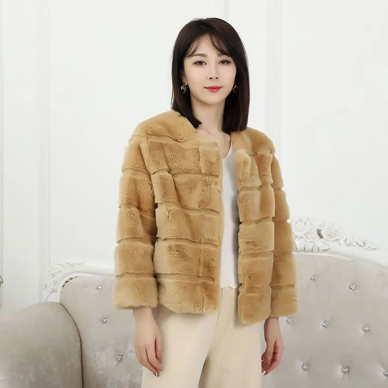 2025 chaqueta de mapache Natural auténtica, abrigos de moda para mujer, abrigo de piel auténtica con cuello redondo, Sudadera con capucha gruesa y cálida, nuevo estilo desmontable Wh104