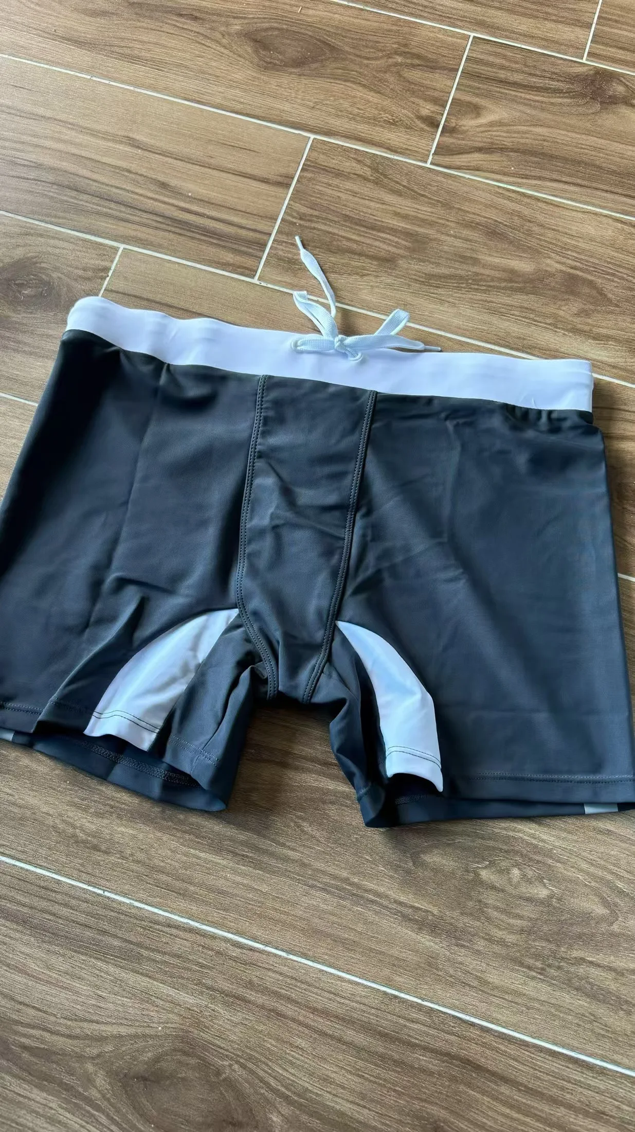 three-point swimming boxer racing shorts long swimming trunks men's reflective strips color matching fashion tight shortsUXH237