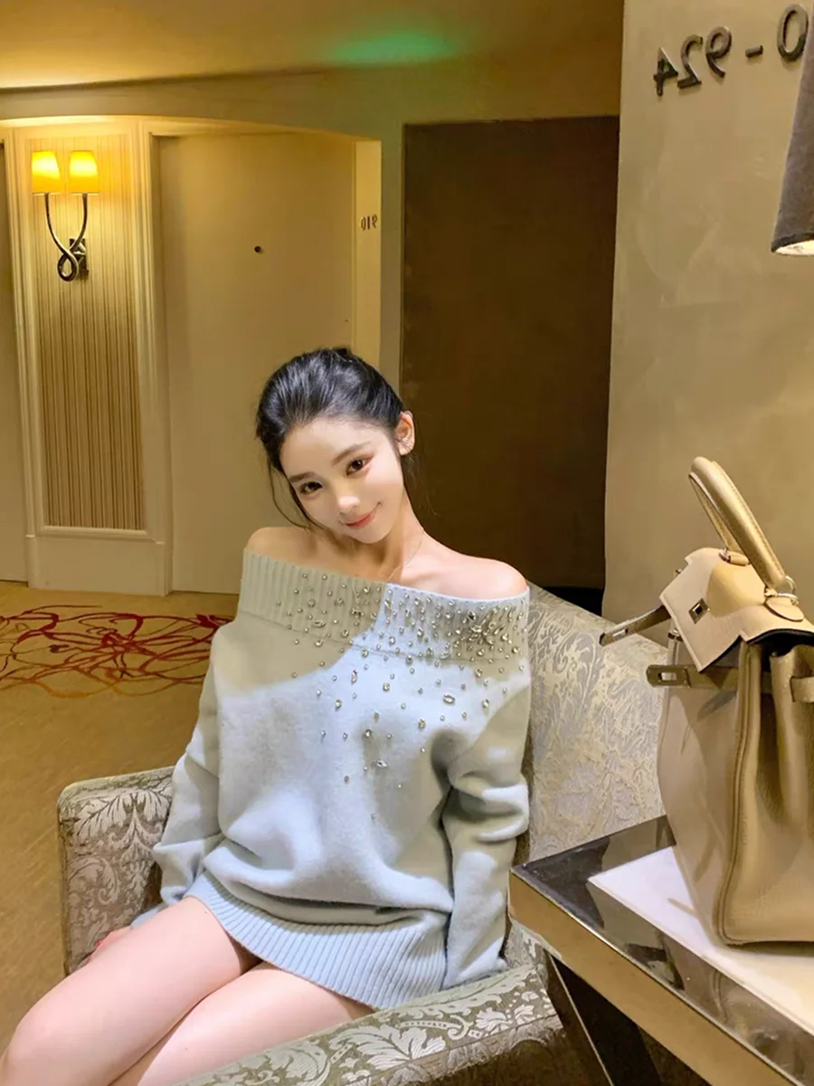 

Elegant One-Shoulder Diamond Knitted Sweater Women's Autumn Winter Slimming Outerwear Overhead Shoulder Bared Knitwear