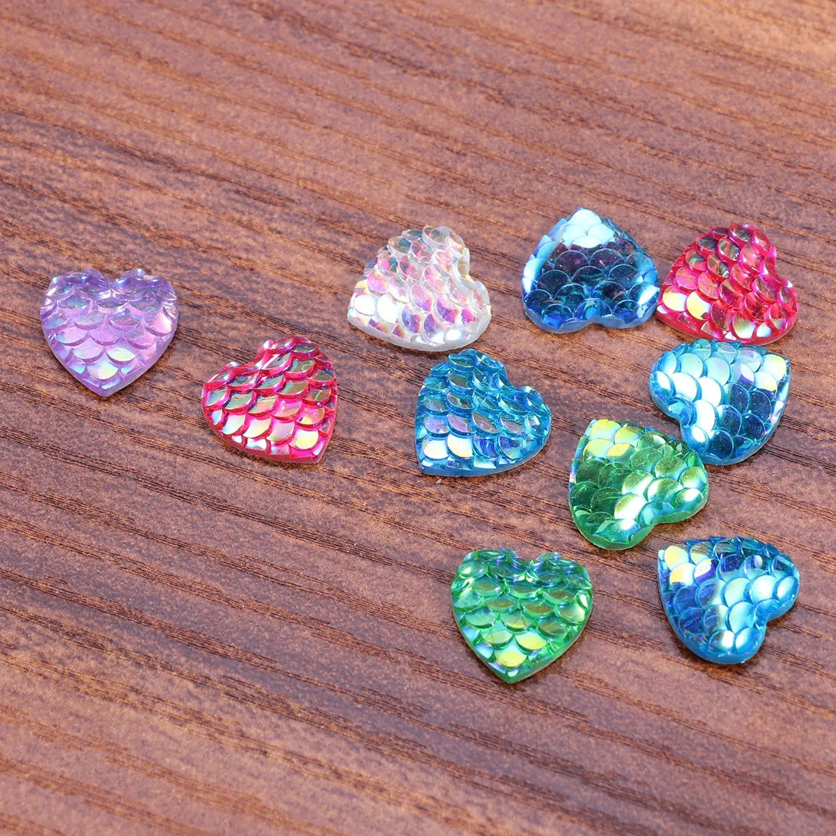 

10Pcs Resin Heart-Shaped Iridescent Mermaid Scale Cabochons 12mm Flat Back DIY Jewelry Supplies for Necklace Bracelet Making