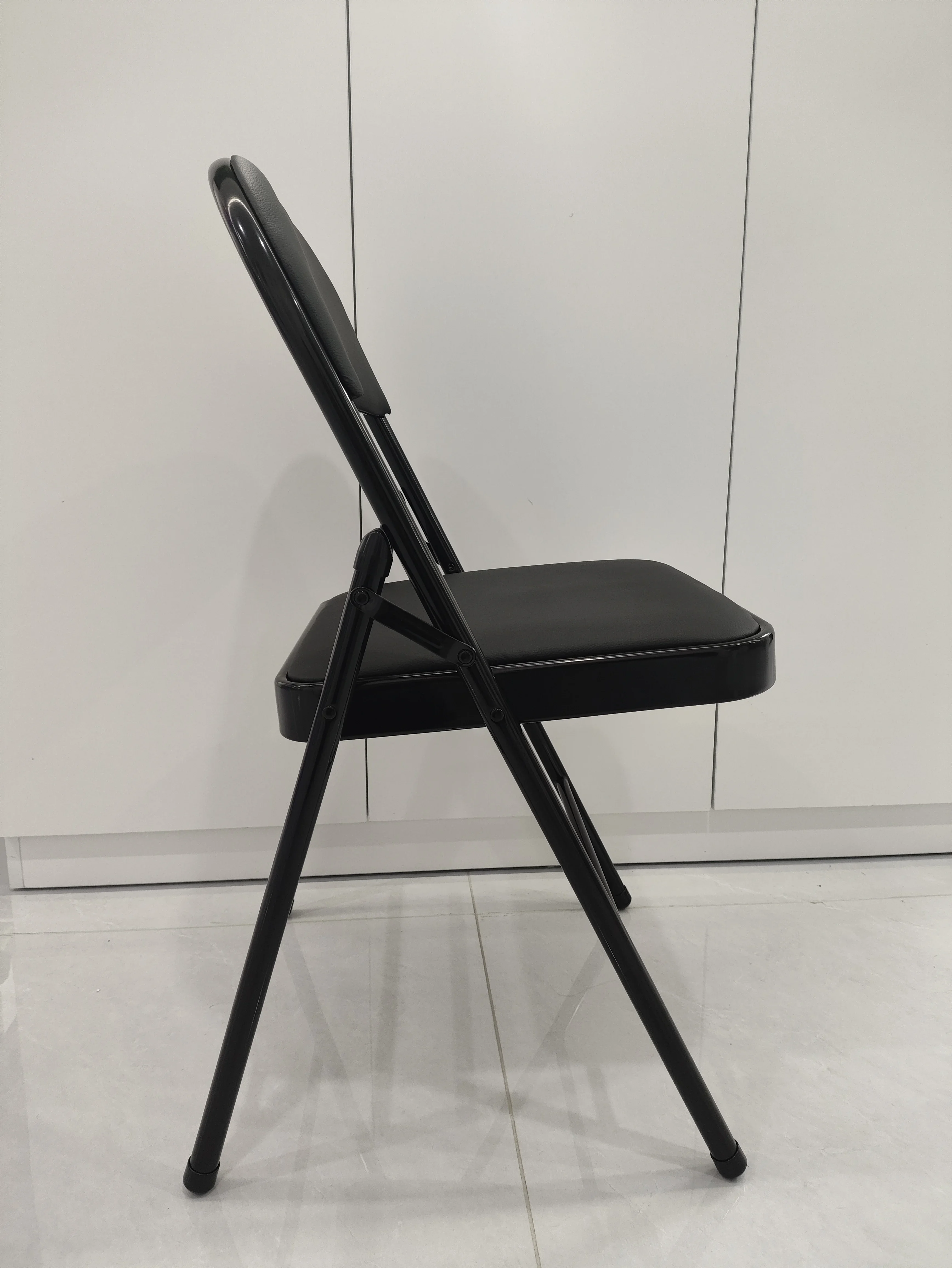 

Лидер продаж, горячая распродажа, складной пластиковый стул для бистро, черный стул для ожидания на продажу