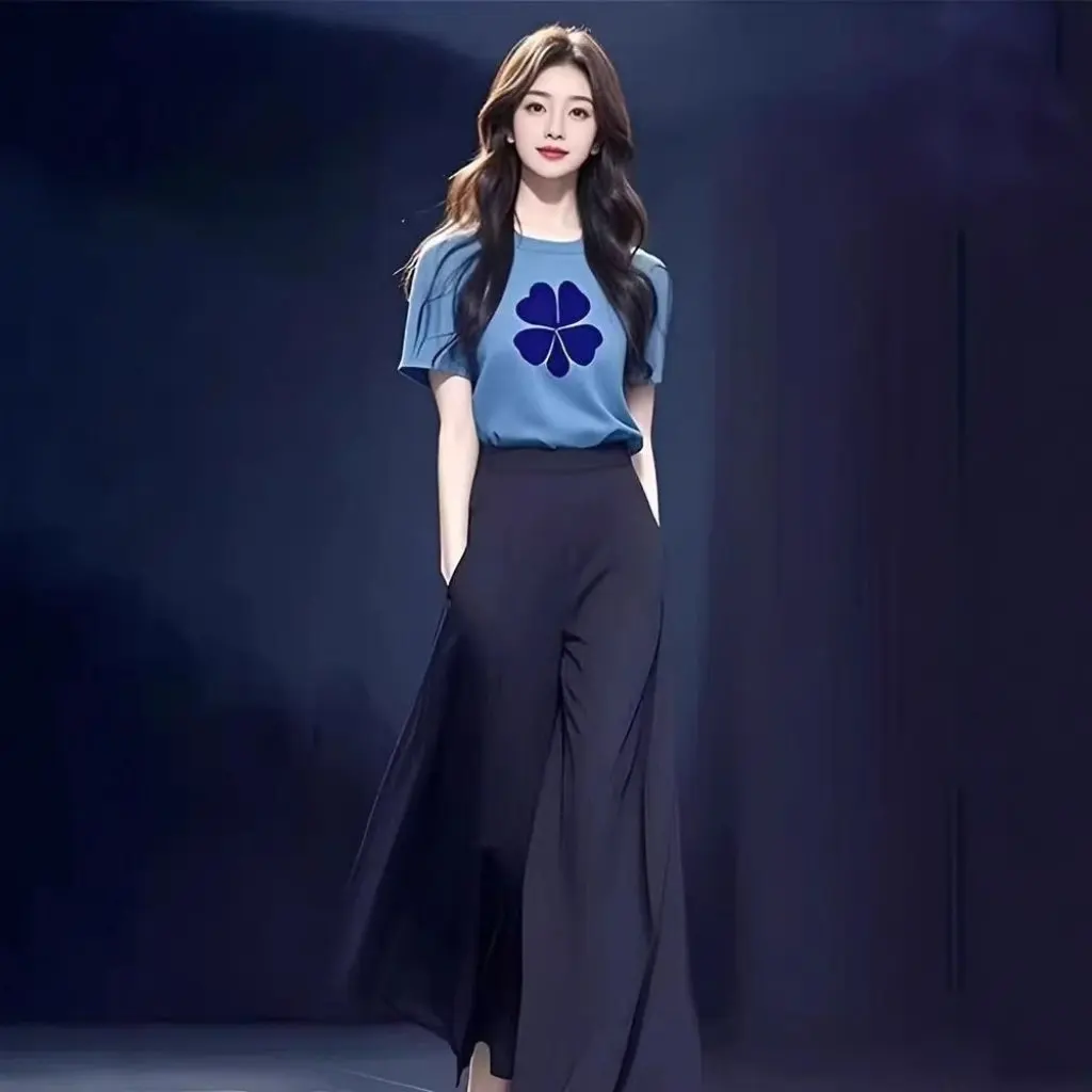 ชุดแฟชั่นสไตล์เกาหลีฤดูร้อน แนวราชินี ชุดลำลองสไตล์เบาๆ เสื้อแจ็คเก็ตแขนสั้นและกางเกงขายาวทรงกว้าง ชุดสองชิ้น