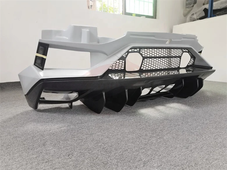 Super Quality SVJ Style Dry Carbon Fiber Rear Bumper New Condition Body Kit Aventador for Lamborghini LP700 LP720