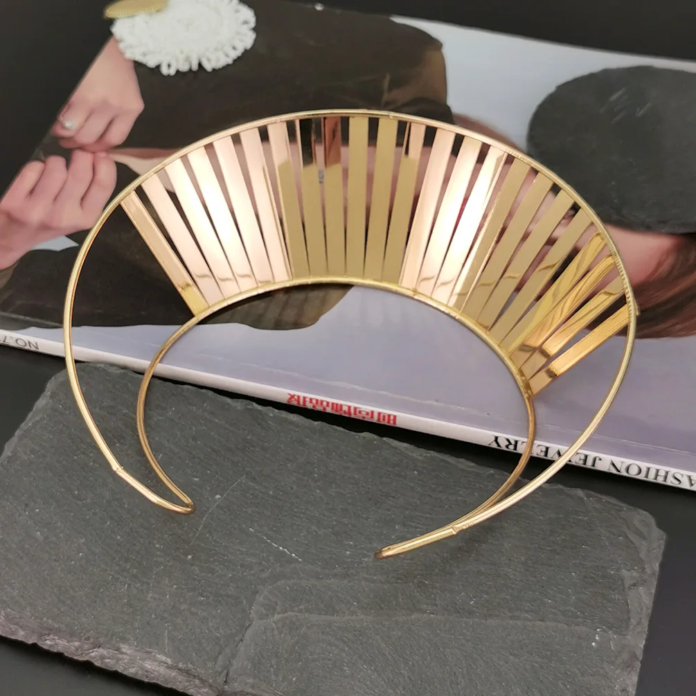 Fashion Indian Metal Torques Collar Choker Statement Necklaces For Women Gold Color Wide Metal African Jewelry MANILAI