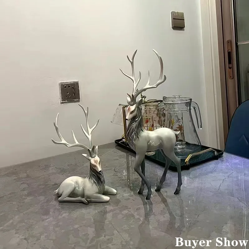 Nordic Creative Deer Office Desk Figurines, Elk Sculpture for Living Room, Home Accessories, Arts and Crafts Supplies