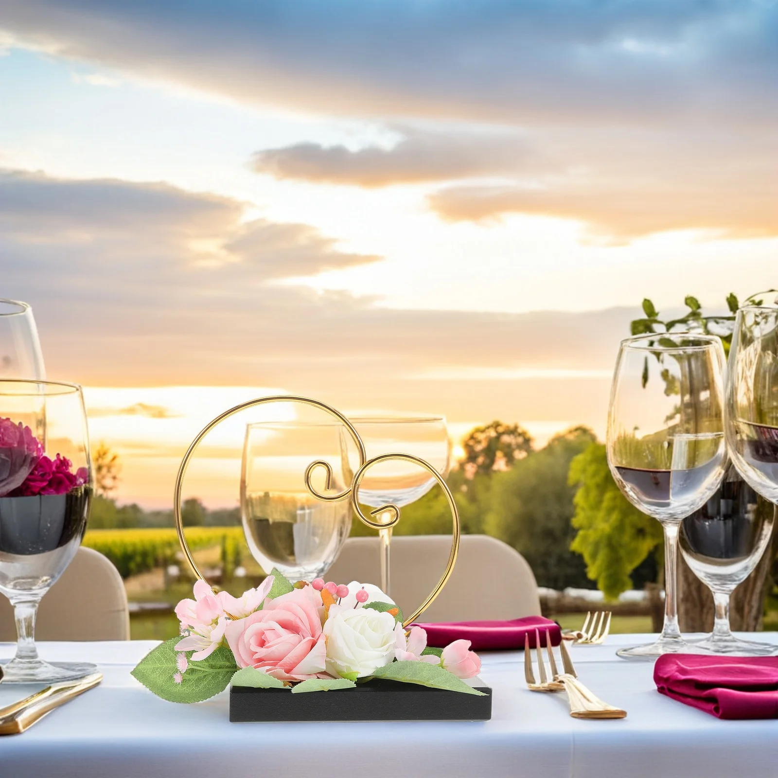 

Heart-Shaped Jewelry Holder Simulation Faux Roses Wedding Ring Display Organizer Engagement Party Table Decoration