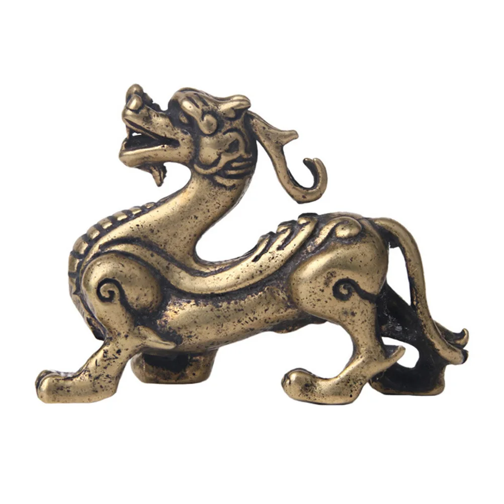 

Exquisite Brass Kylin Desktop Decor Fine Workmanship Home Office Table Adornment Vintage Creative Craft Tea Pet