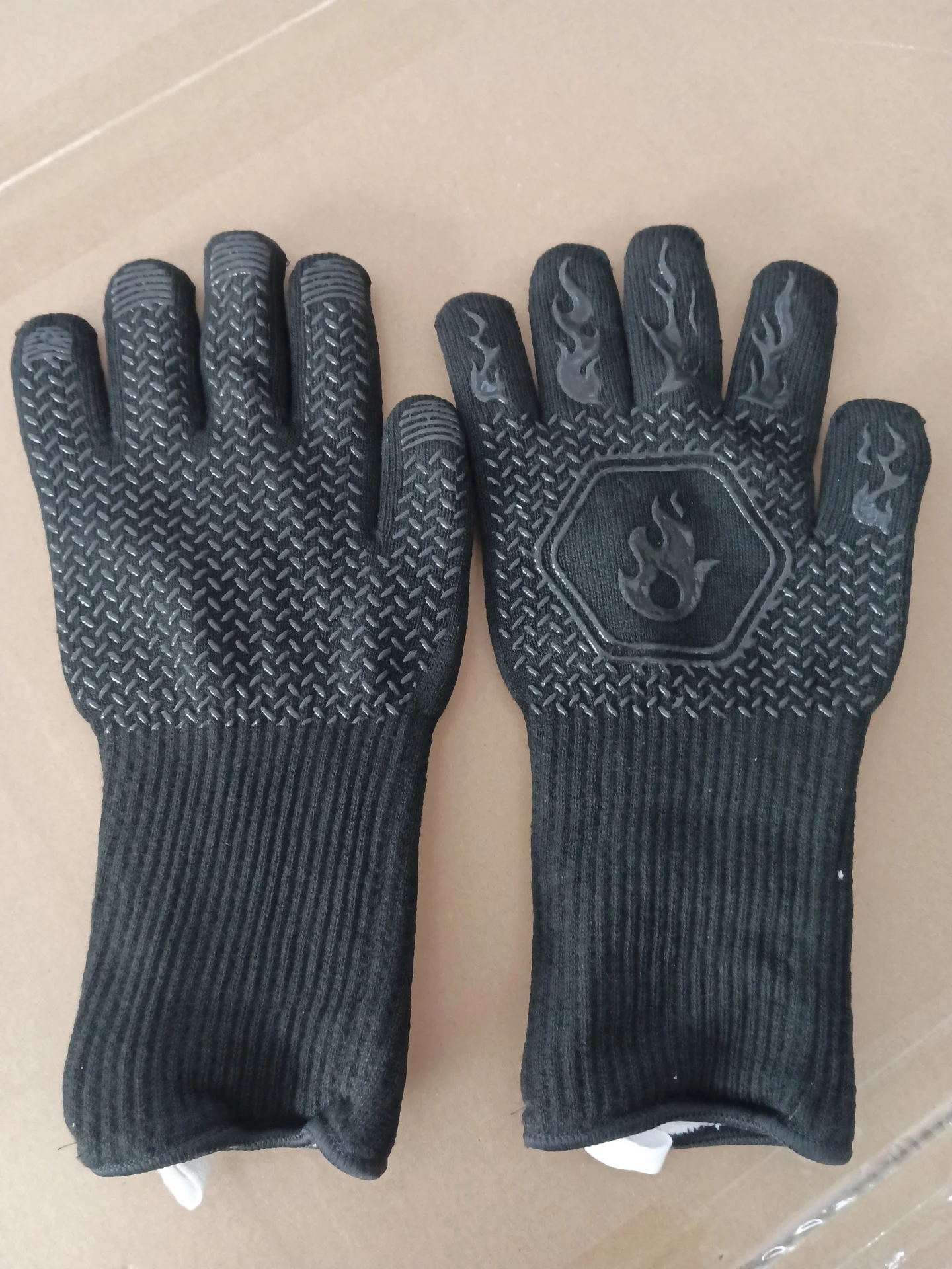 

1Pair Silicone Oven Gloves Heat Resistant Bbq Gloves Non Slip High Temperature Protection for Cooking Baking Grilling