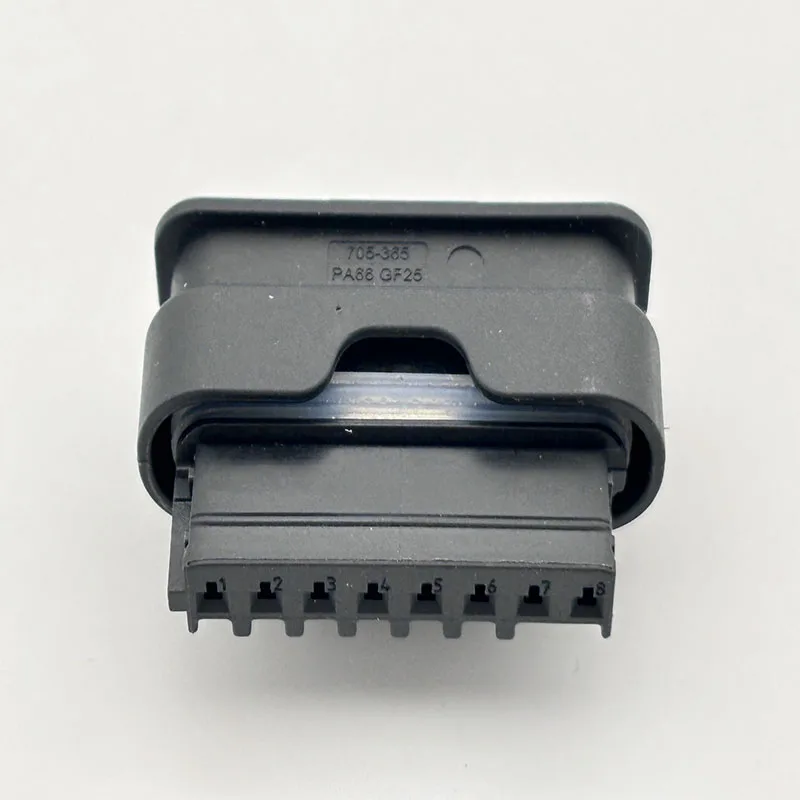 8 Pin 705-365 PA66 GF25 Automobile Waterproof Connectors Parts For BMW