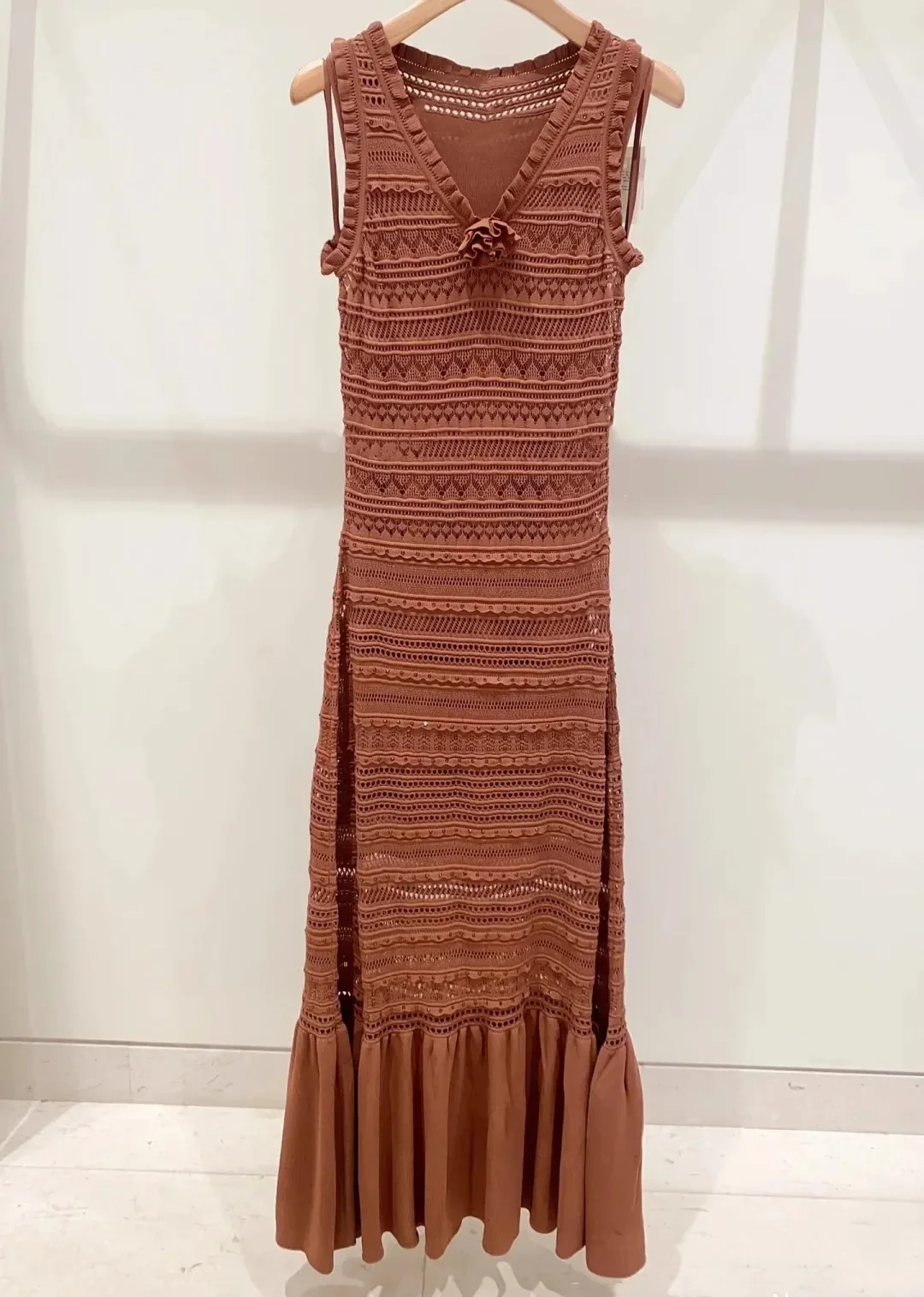 

High End European Crochet Knit Dress For Women'S Summer Hollow Out Ruffle Edge Vest Dress Set