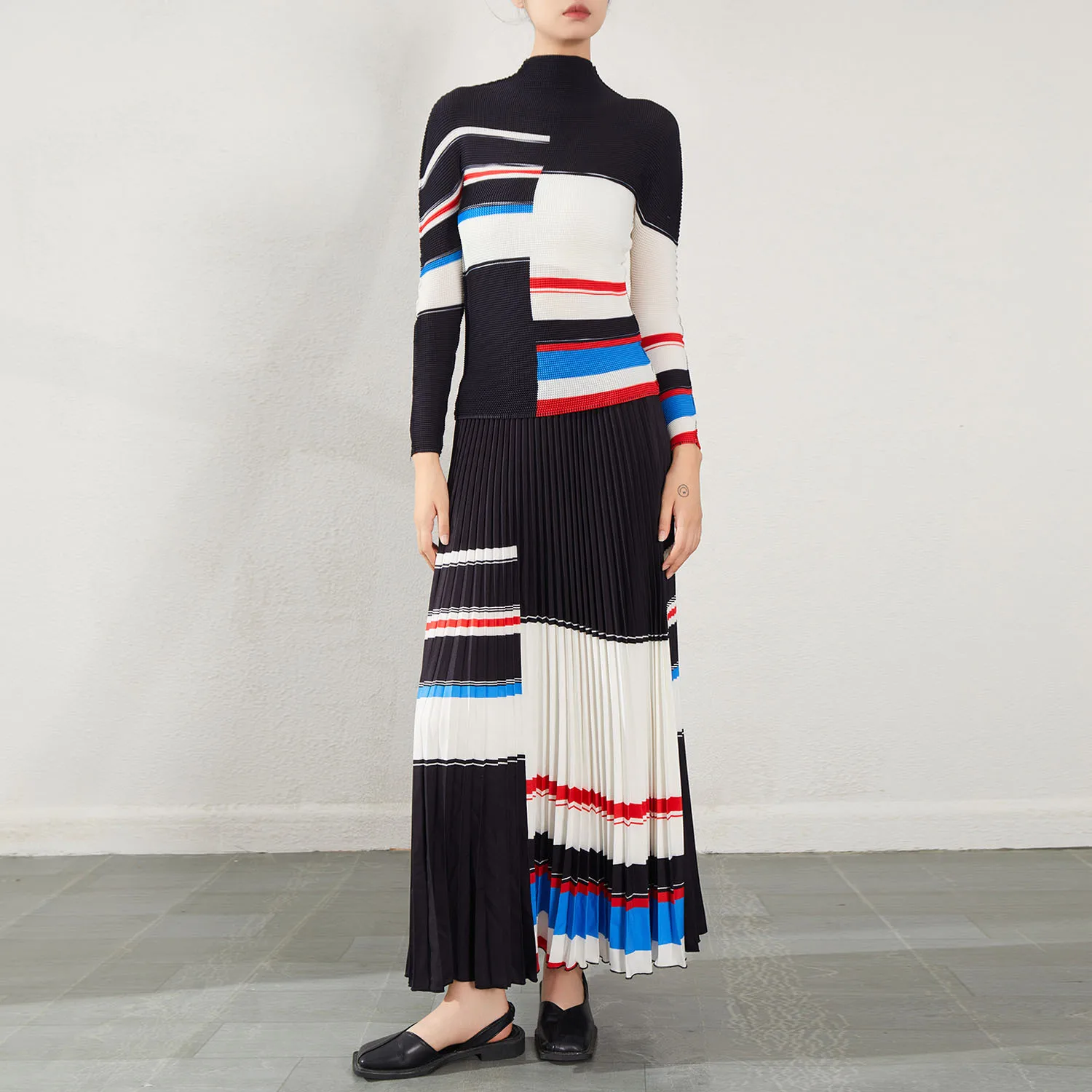 

Faionable полосатый комплект из двух предметов для женщин, новый весенне-осенний женский костюм для выступлений на сцене, длинный све