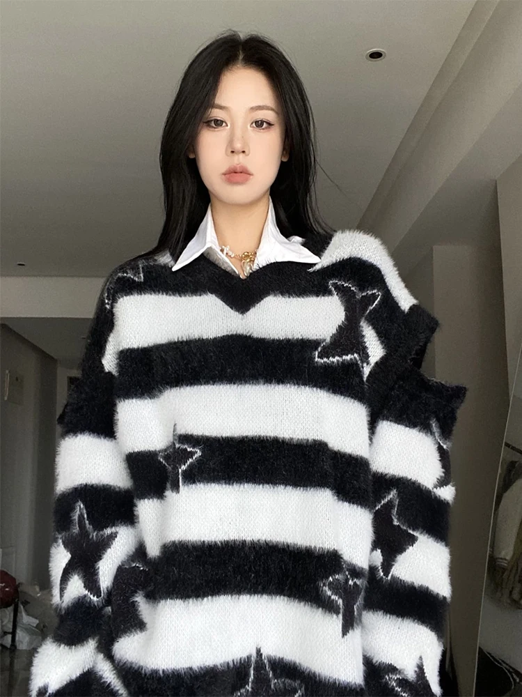 Women\'s Gothic Retro Splice Sweaters Black and White Punk Stripe Star Outdoor Casual Extra Large Warm Loose Knitted Pullover Y2K