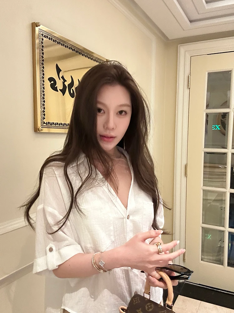 

Baby Casual Cotton Shirt V-neck Short Sleeve Loose Fit Breathable Commuting Personality Top Women's Fashion Spring