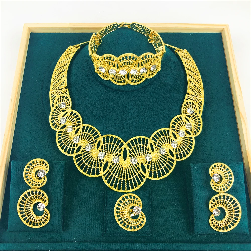 

Dubai 18K Gold Plated Jewelry Set For Women Luxury Design Necklace Earrings Bracelet And Ring 4Pcs Set Jewelry Wedding Party