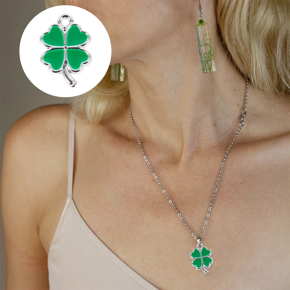 

50 Pcs Four Leaf Charms Plastic Pendants for DIY Earrings Bracelets Necklaces Accessories Lightweight Festive ornaments