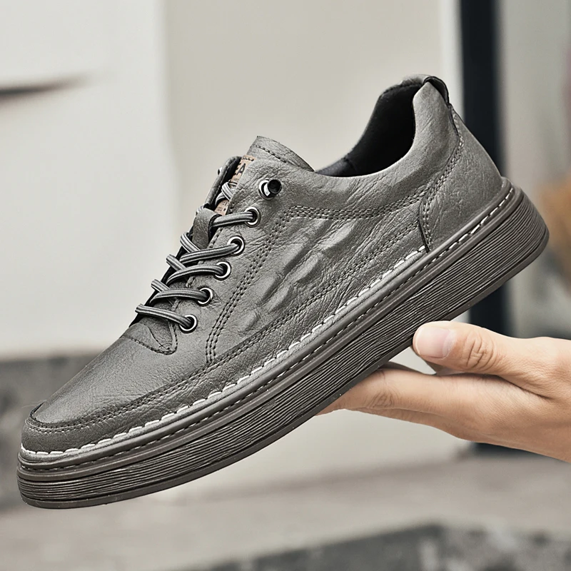 2024 High-quality Men's New Two-layer Cowhide Board Shoes Fashion Brand Men's Lace Up Comfortable Anti Slip Low Top Casual Shoes