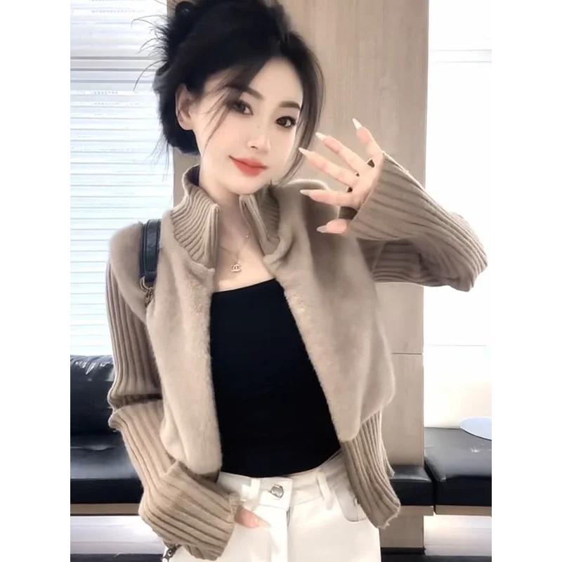 

2025 Autumn and Winter New Furry Stitching Contrasting Color Knitted Versatile Stand-up Collar Fake Two-piece Short Jackets