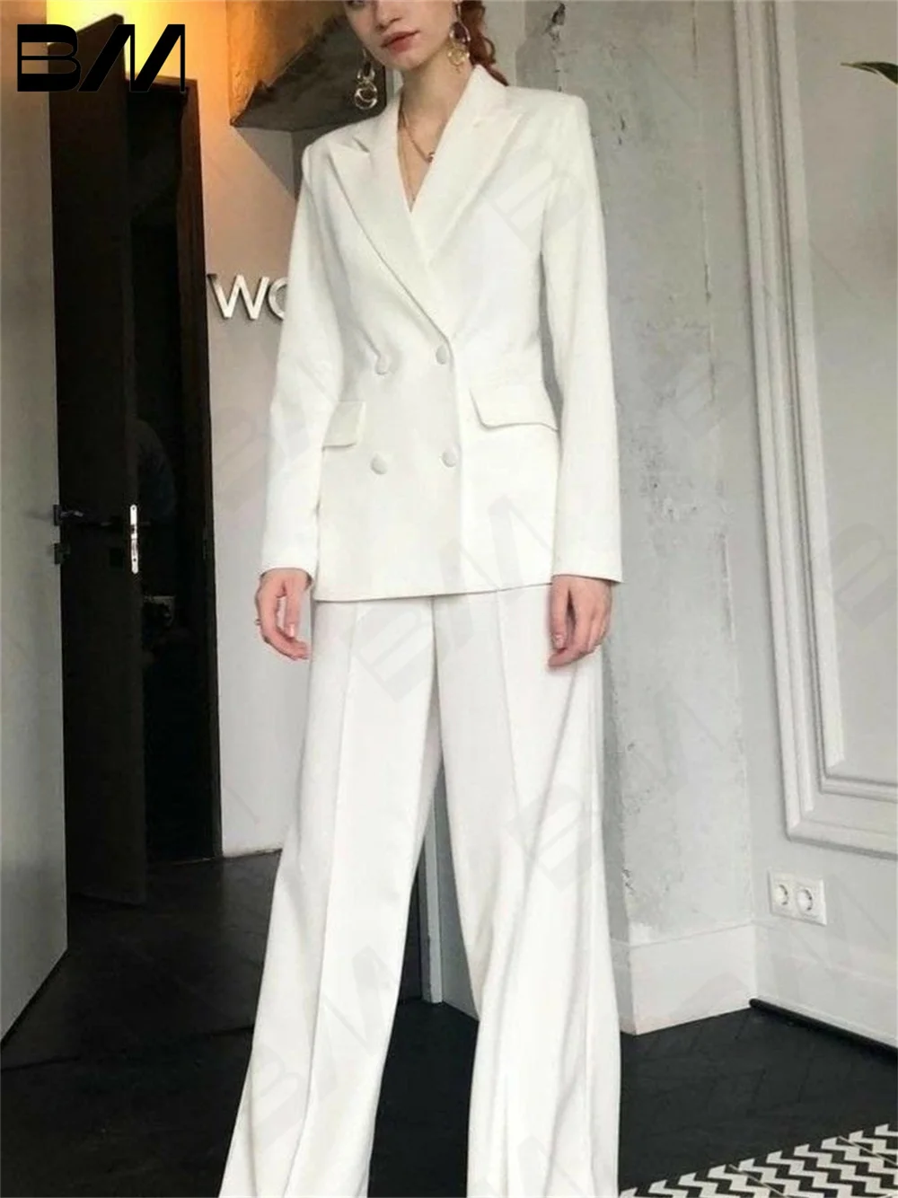 

Women's Classic White Double Breasted Suits, Wedding Suits, Customized Formal Office Suits, Elegant, 2 Pcs