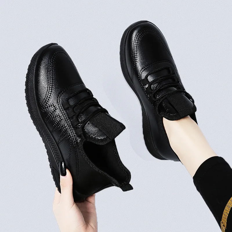 

Casual sports shoes 2025 autumn new women's shoes with fashionable leather surface and casual shoes for women