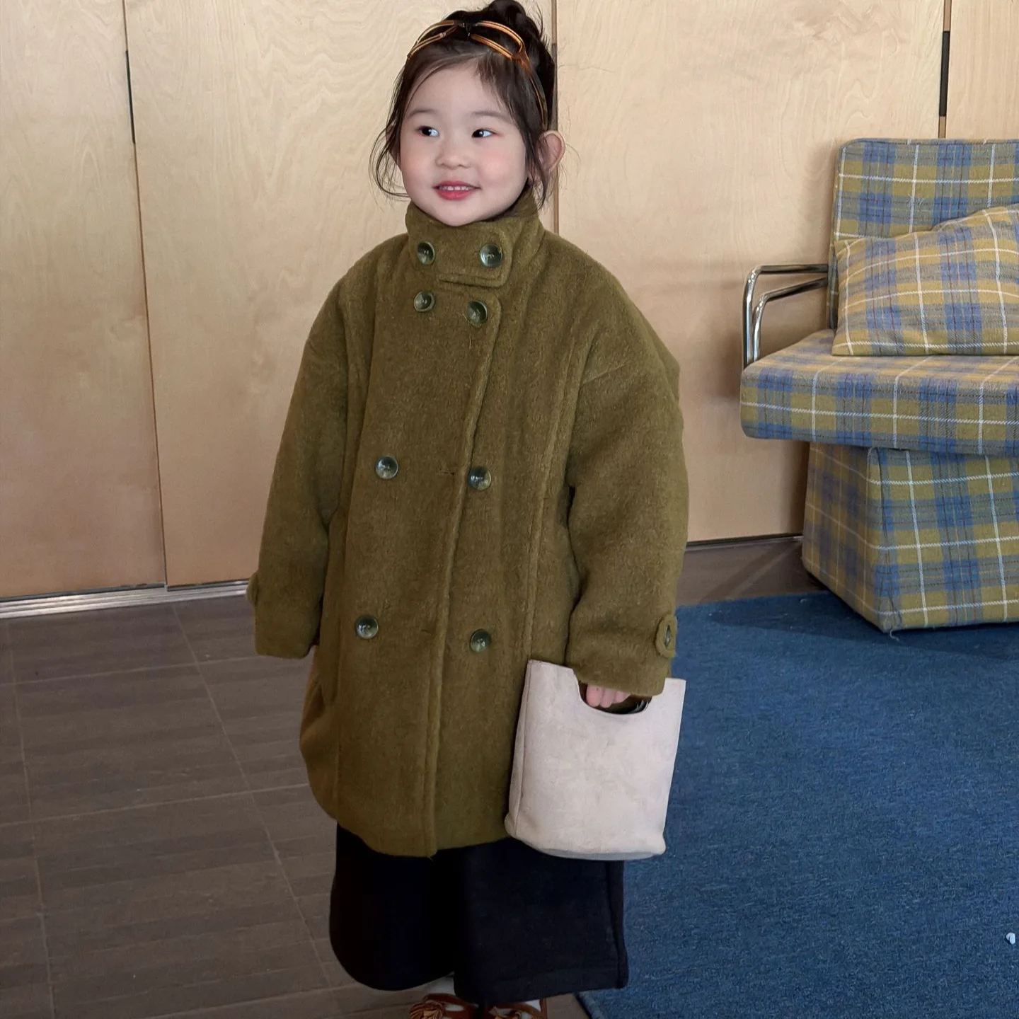 

2025 зимняя новая детская одежда, двубортные стеганые пальто в корейском стиле для девочек, детские пальто и пальто, эксклюзивная одежда