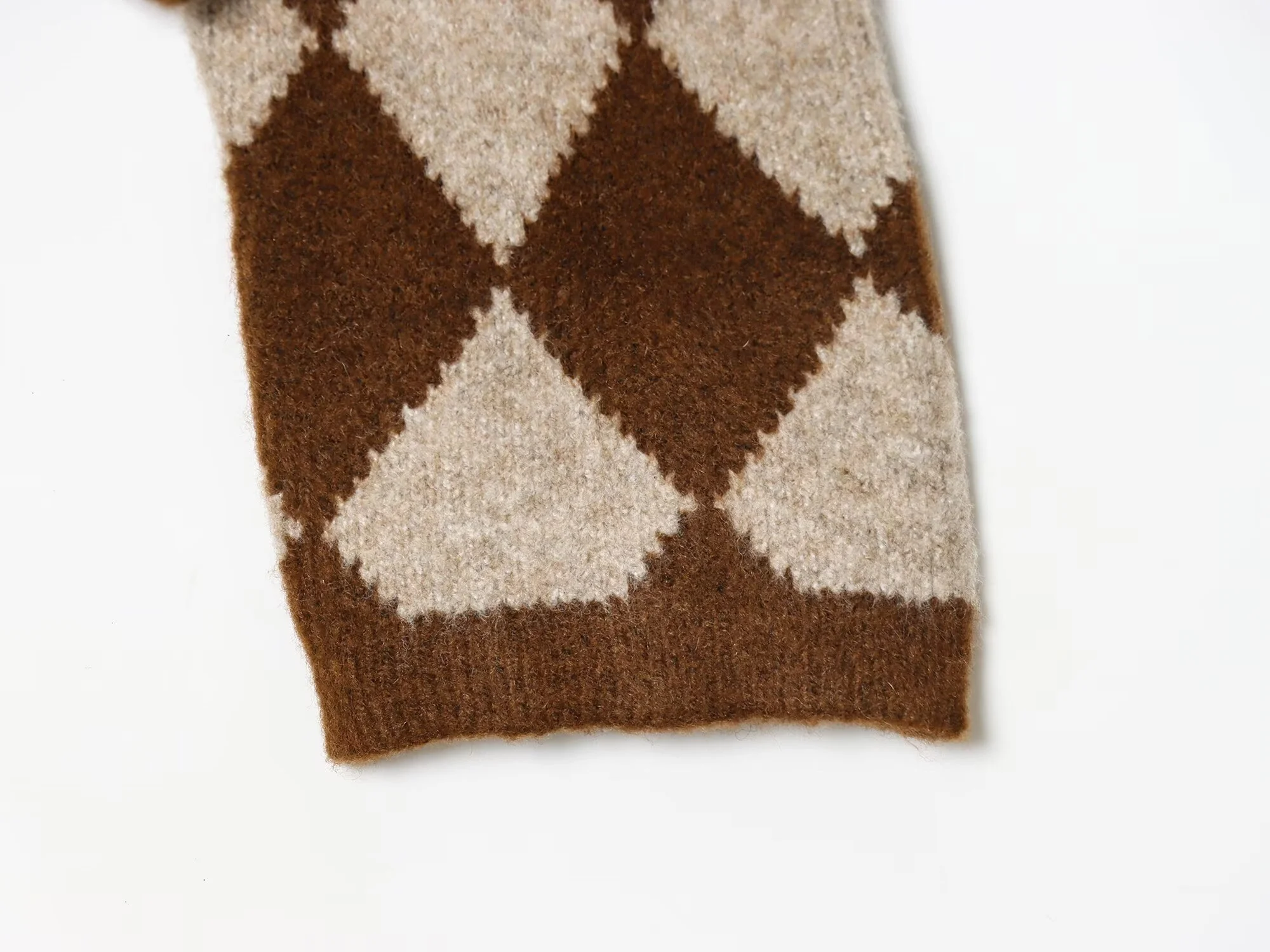 2025年秋新作 レディース シンプル レトロファッション スイート＆カジュアル ラウンドネック ダイヤモンド柄 ジャカードニットコート