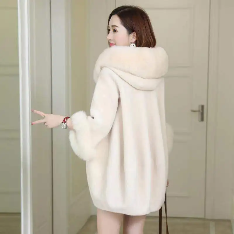 New Winter Clothing Imitate Fur Coat Female Mid-length Imitate Fox Fur Collar Hooded Imitate Sheep Shearing Women Coat