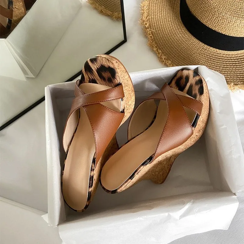 

Women's Slippers Summer Vacation Style Beach Slippers Sexy Leopard Print Designer Platform Sandal Wedge Heel Fish Mouth Slippers