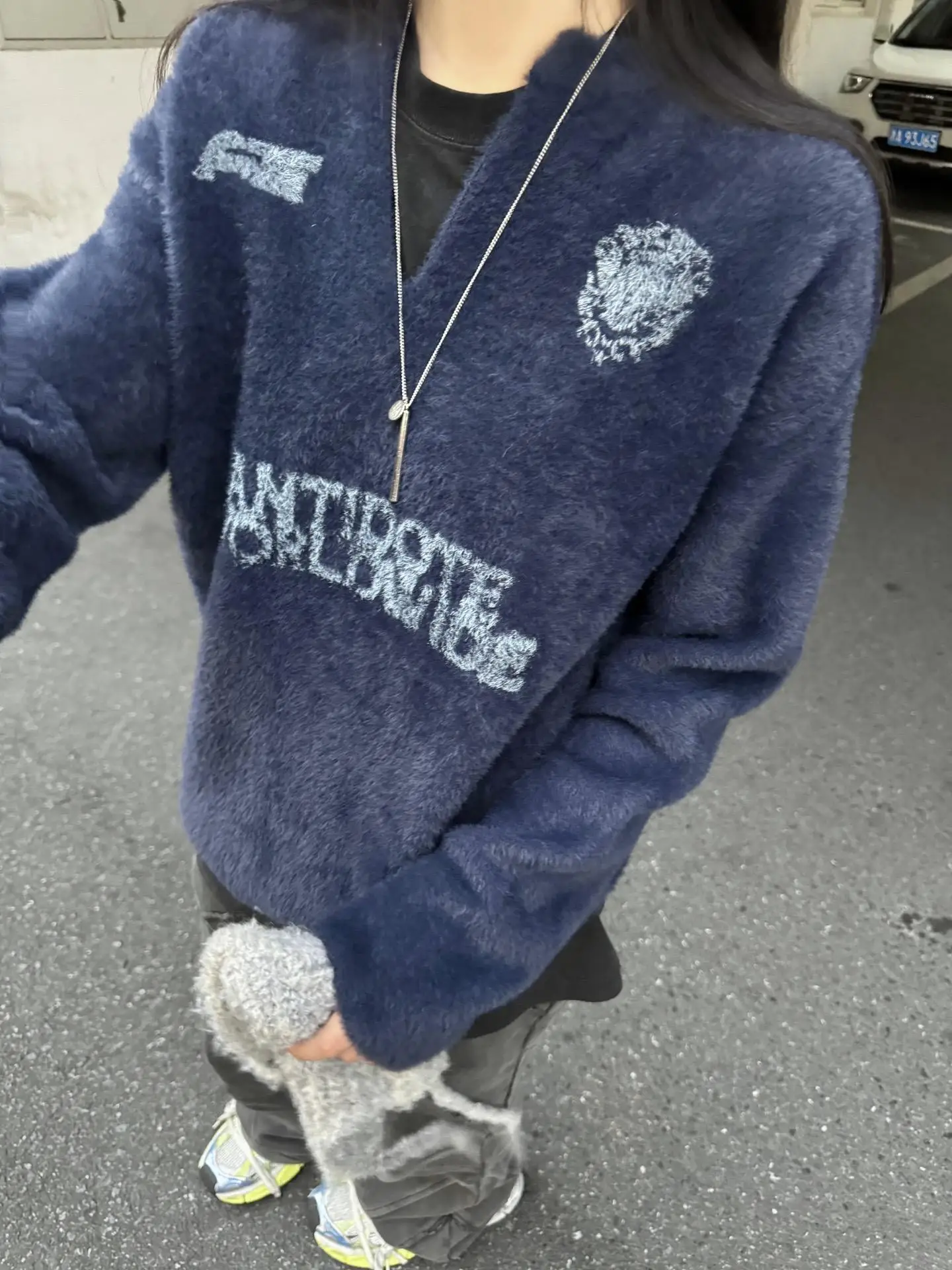 

Мужской свитер в американском ретро-стиле с V-образным вырезом, осенне-зимний, повседневный, свободного кроя, премиум-класса, для спорта и отдыха