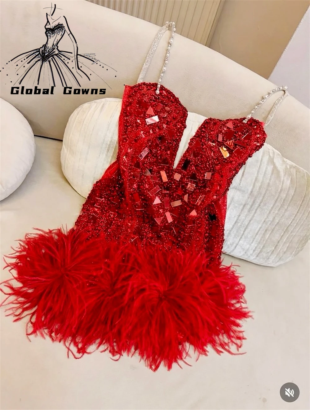 Red Feathers Short Prom Dress 2026 For Black Girls Glitter Bead Crystals Rhinestones Shiny Mini Cocktail Party Gown Customized