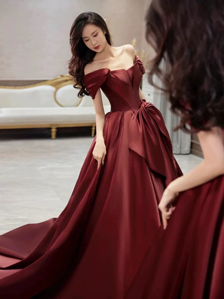 Gorgeous Wine Red Dresses Bow Stain Off the Shoulder Soft Premium Satin Princess Pleated Wedding Vintage Party Prom Host Gowns