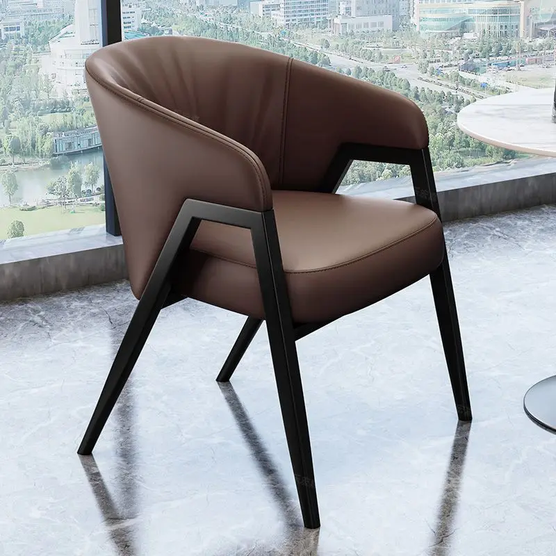 كرسي مقهى كاجوال مع بلاطة صخرية وطاولة مستديرة صغيرة