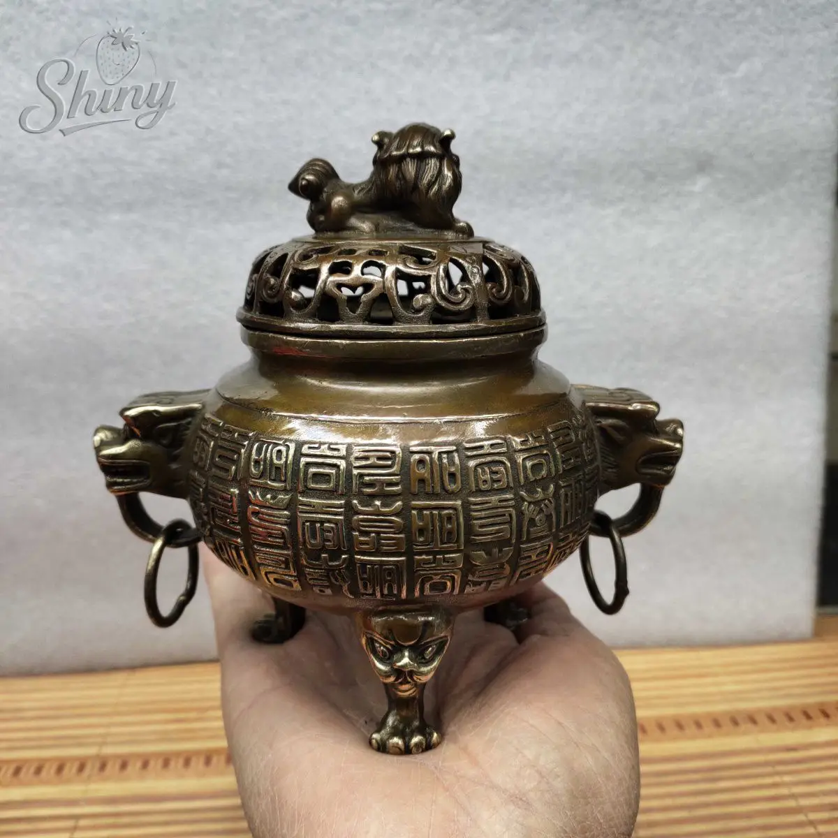 Chinese Feng Shui Brass Incense Burner Lion Statue Zen-inspired Buddhist Feng Shui Decorative Home Accents