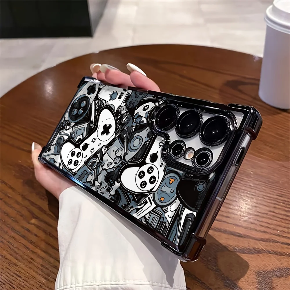 تصميم وحدة تحكم باللونين الأبيض والأسود متوافق مع iPhone 17 16 15 14 13 12 11 Pro Max Plus يتميز بتصميم أنيق ومبتكر