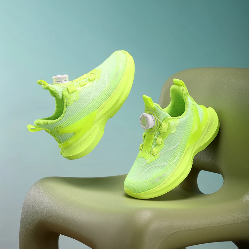 

Новинка 2023 года, легкая детская спортивная обувь, летние освежающие эластичные амортизирующие кроссовки, модные тренировочные туфли