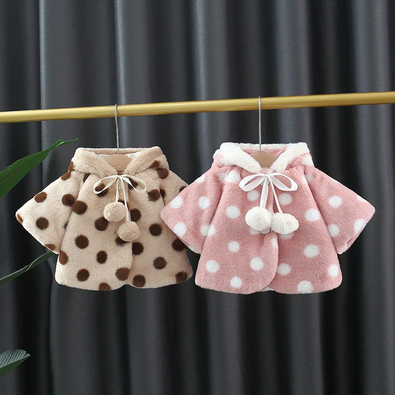 

Fall winter newborn baby girls clothes fur ball hooded cape polka dot outerwear for toddler girl baby cloth 1 year birthday sets