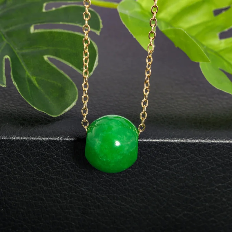 Hawaii High Polished Oval Heart Shape Green Jade Necklaces for Valentine's Day