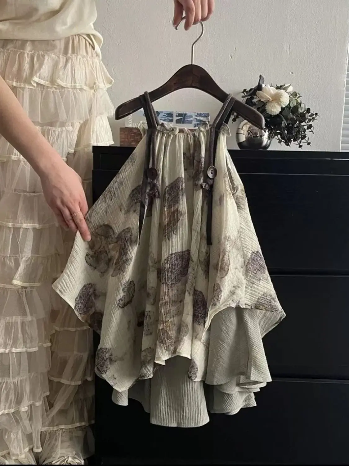 Girls 2026 Summer New Retro Fake Two Piece Hanging Neck Skirt Fashion Design Blended Skirt for Girls