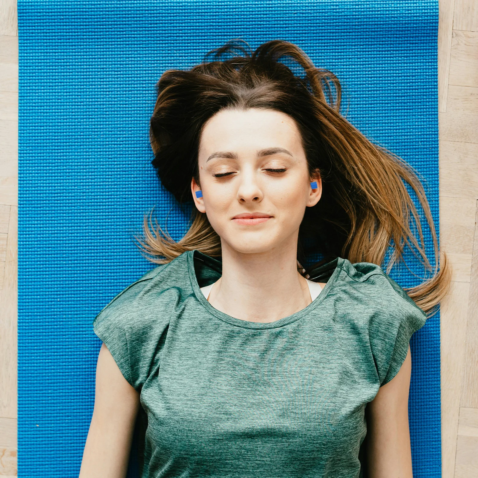 مكافحة الضوضاء الأذن المقابس رغوة لينة للنوم دراسة العمل السفر الشخير عازلة للصوت حماية السمع سدادات الأذن الهادئة