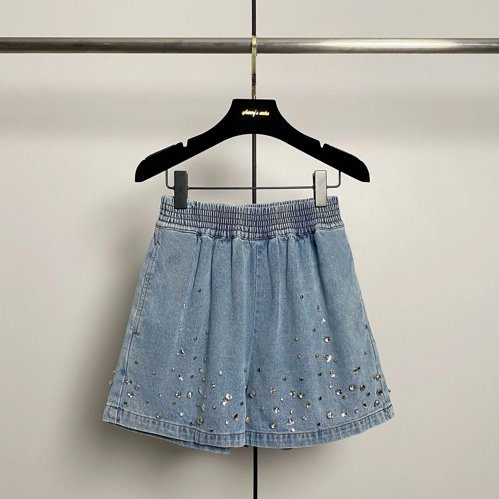 

Summer 2024 Women's Casual Heavy-Du Denim orts Elastic Waist Diamond Decorated Trendy Design Blue Jeans Ladies Faion