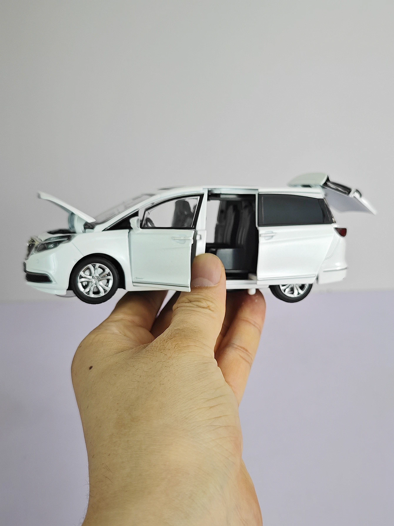 1:32 gl8 mpv liga modelo de carro diecast metal veículos de brinquedo modelo de carro simulação coleção som e luz brinquedo presente